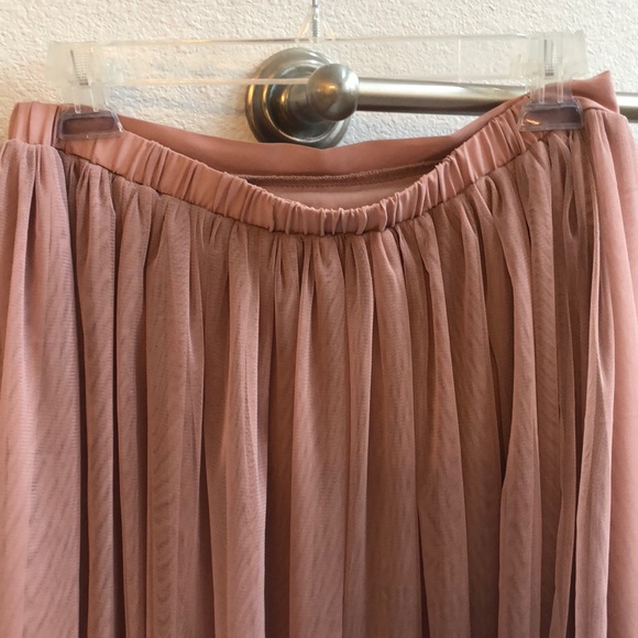 Pink Tulle Midi Skirt - Picture 4 of 5